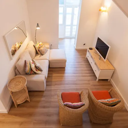 Flh Graca Charming Duplex With Small Pool Lisbon