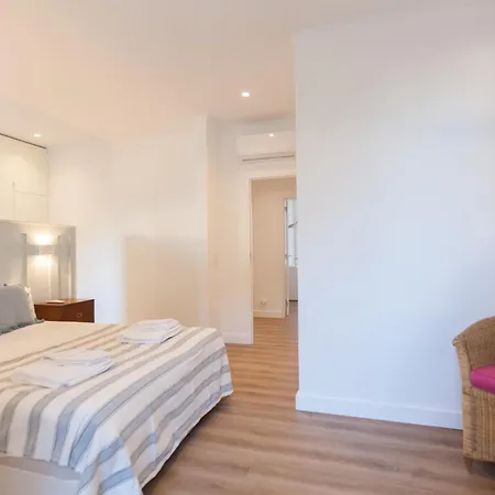 Flh Graca Charming Duplex With Small Pool Apartment